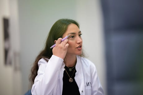 Zornfalte Botox bei MY